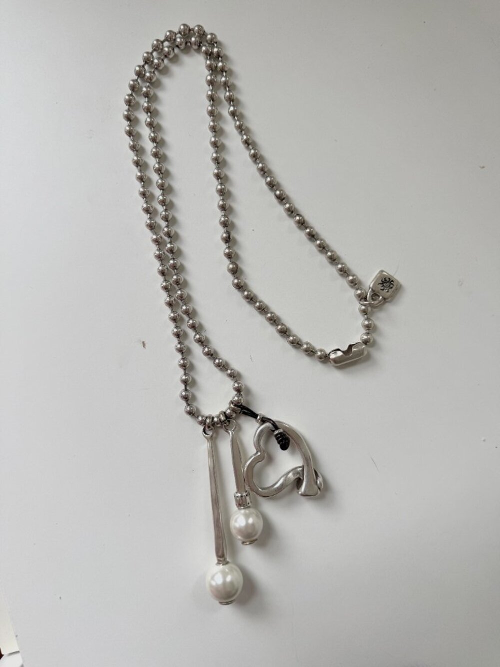 Uno De 50 Silver Necklace with Pearl and Heart Charm